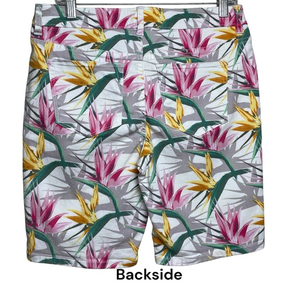 Tommy Bahama Women’s Denim Bermuda Shorts Bird Of Paradise Floral Sz 6 - Picture 8 of 11